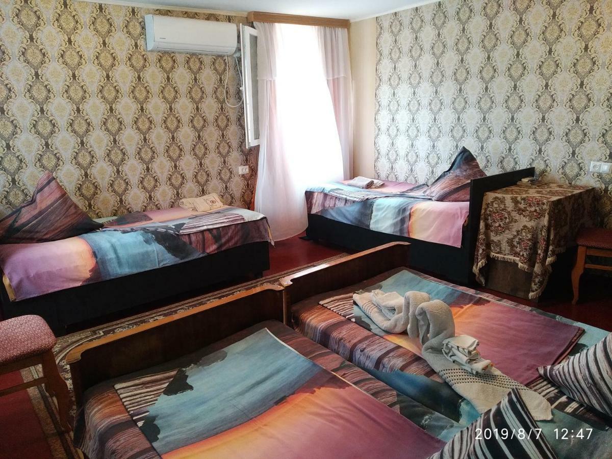 Downtown Guest House Kutaisi Exterior foto